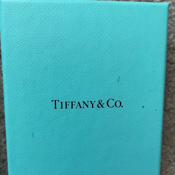 Tiffany & Co - Picture 3 of 4